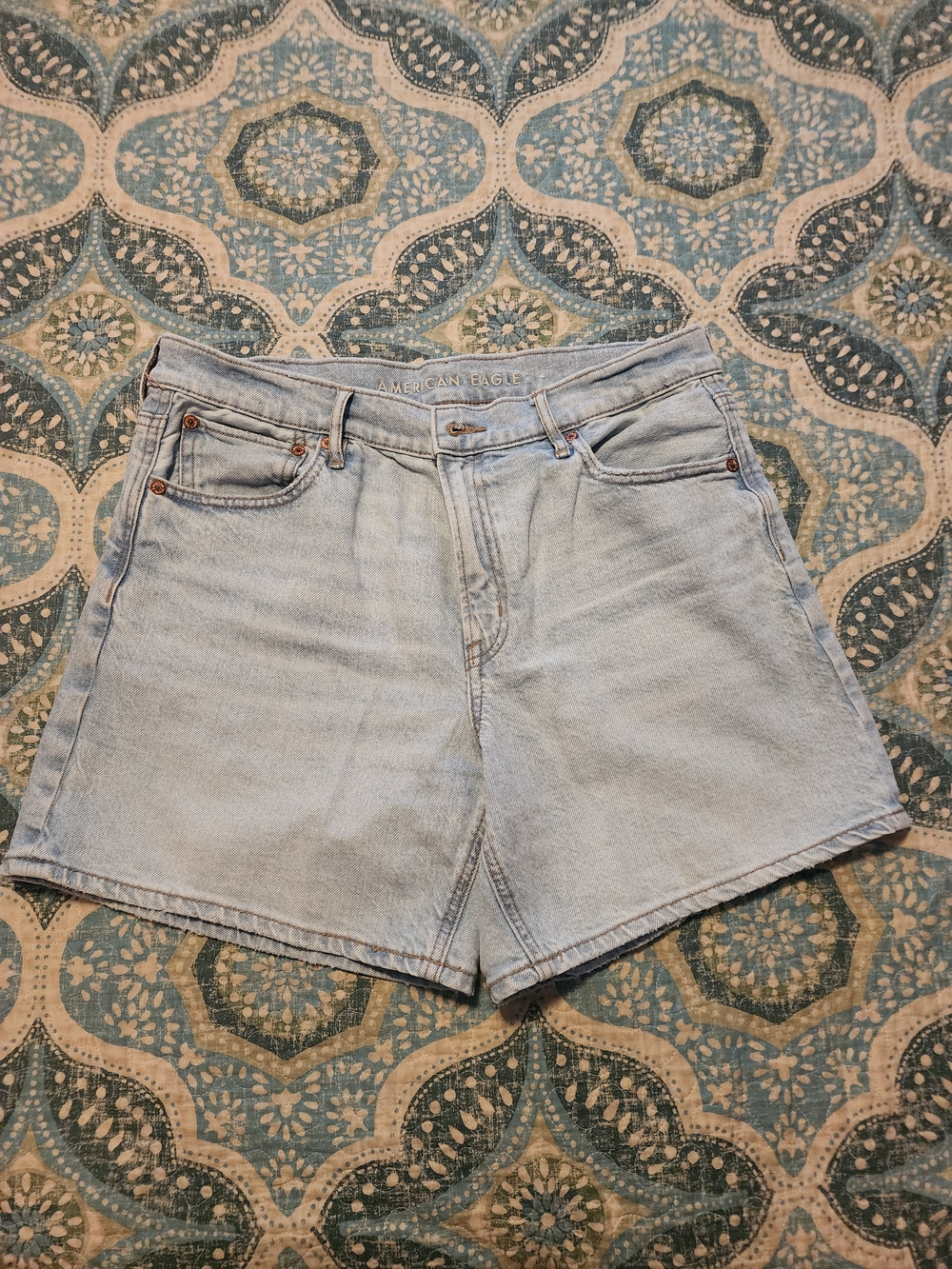 American Eagle Outfitters Light Blue High-Rise Denim Relaxed Fit Shorts 10